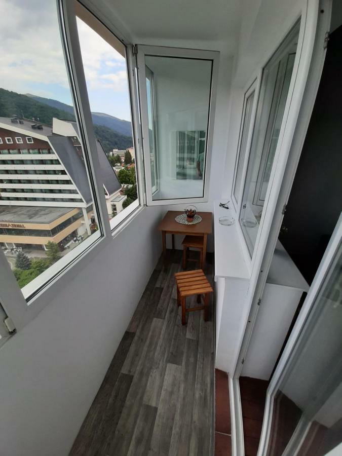 Lidia'S Apartment Sinaia Exteriör bild